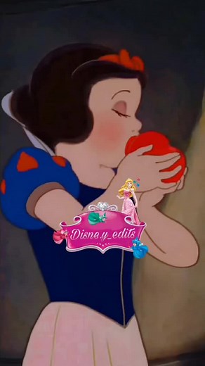 Snow White's Poisoned Apple Story | Disney Edit