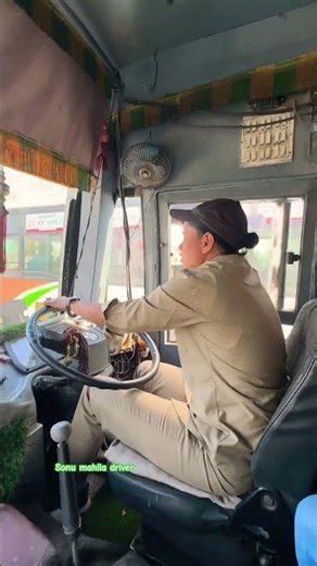 Women bus driver 😊 #upsrtc #shortvideos #tranding