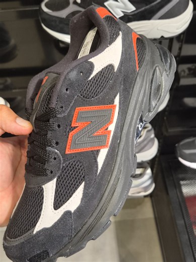 😍😍 BEST NEW BALANCE?? NEW BALANCE 2010!! #NEWBALANCE #NBONLY #NEWBALANCE2010 #newbalanceshoes #newbalance9060