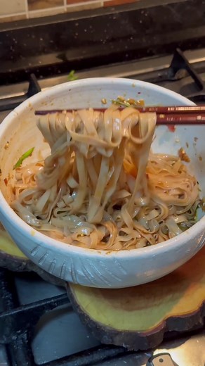 Delicious Sweet and Sour Garlic Chili Noodles Recipe