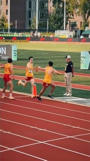 Chaminade 4x1 Mile at Hayward Field ⚡️ #trackandfield #relay