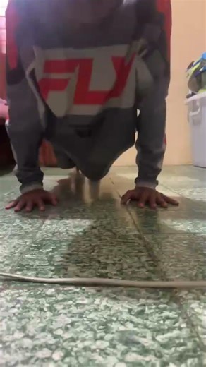 150 push-ups just my own version #foryou #motivation #aztecpushups #sports #bulkedup #gettoned