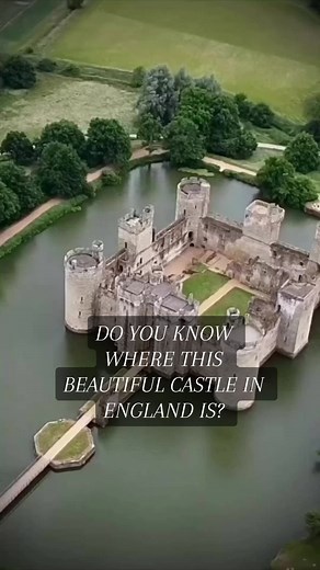 The Picture Perfect Medieval Castle! ❤️⬇️ Welcome to the penultimate castle on our ‘Nine Spectacular Castles of Southern England and Wales’ virtual tour! Check out #ninecastlestour to follow our itinerary… It is decades since I was last at today’s location: Bodiam Castle in East Sussex. It’s everything you want from a picture perfect Castle! Because this place is somewhere I aspire to revisit, today’s post is a repost from the fab @pics_fromthesky - drone footage specialists. It shows the castle