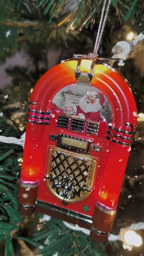 Got this cool lil jukebox ornament that plays 'Jingle Bell Rock' 🔔 from @walmart 🎄❄️ #happyholidays #jinglebellrock #ornaments #jukebox | Alexandra Rose Osborn