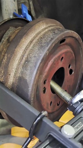 Seized Brake Drum (from sitting 40 yrs) Removed with Heavy Duty Puller Tool