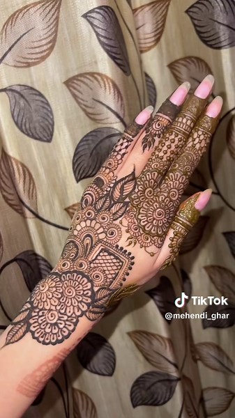 Simple Mehendi Design Tutorial for Beginners