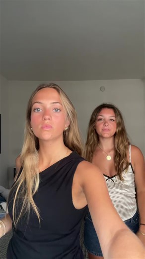 Ella on TikTok