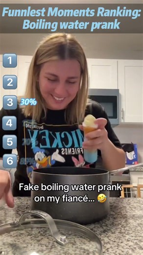Fake boiling hot water prank#fyp #funny #suspectchallenge #prank #couple