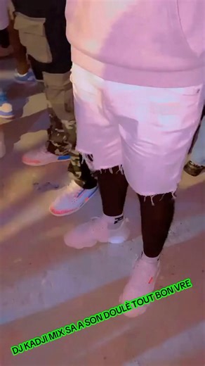 Fans Dj kadji mix yo kap soufri jounen jodia Mw vin di Nou rezon ki fè Mw poko nan afich ou wè kap sòti yo la malgré yo konnen san DJ Kadji Mix manke anpil bagay nan yon program Sow yap bòykote yon moun ki fò yo pap janm bòykote yon moun ki pa fò Sow Nou pa bezwen dekouraje map vini ak nouvo bèl bagay pou nou rete branche 🤫 paske Nou pap jwe gratis e ou pap jwenn Nou fasil atè depiw pa wèm nan yon program konnen swa yo bòykote VIP a ou byen kondisyon yo pa reyini🤫 | Djeejay Kadji Mix