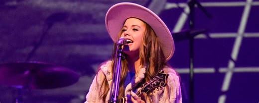Sierra Hull Announces Her First-Ever Independently Released Album 'A Tip-Toe High Wire' with Funky Lead Single "Boom"