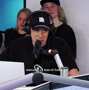¡De esta manera comenzó Hardwell el programa 1239 de A State Of Trance! ❤️‍🩹 | Electric Space
