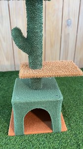 En Tuco tenemos EL rascador perfecto para tus peluditos. 🐾 No solo es elegante, sino que también es ideal para que tus gatos puedan afilar sus garras, jugar y descansar como reyes 😻. Porque sabemos que ellos son los consentidos de la casa... ¡se merecen lo mejor! 💼💫 | TUCO