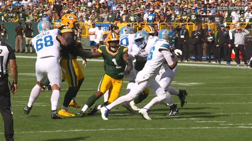 Micah Parsons collapses pocket on Goff to force Lions into punt formation