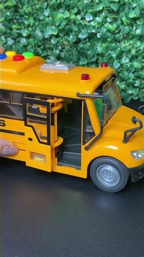 Cute School Bus with Door and Fun Sounds