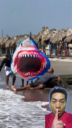 Big fish prank 👻🤣