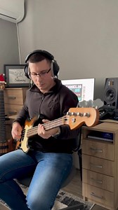Od mene za sve vas jedna stvar koja se meni jako sviđa. Nadam se da će se svideti i vama. 🎸❤️ Srećan Božić! 🍀 | Nikola Bogdanović