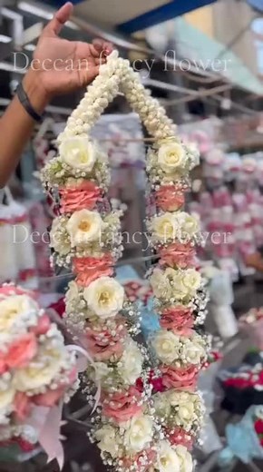 Deccan Fancy Flower Arrangements and Accessories