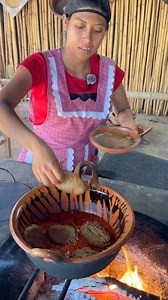 Aquí te muestro Cómo hago mis Tortitas de Camarón Con Nopales y Guajillo, ¡Son fáciles de preparar y están deliciosas! 😋👌#tortitasdecamaron #recetasfaciles Maura La Poblanita | Francisco Arista