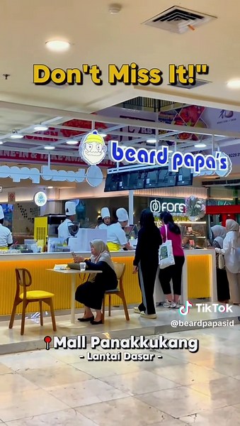 Beard Papa's Grand Opening at Mall Panakukkang!