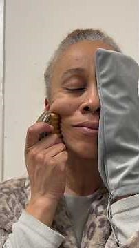 Anti aging…How I drain my face with Lymphatic massage.