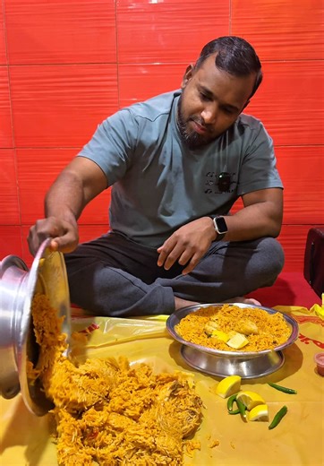 Al Katem Red Rice and Chicken Special