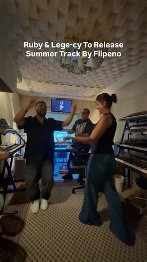 Behind the scenes of a fresh summer collaboration, Ruby is back in the studio, this time with music producer Lege-cy, marking their first creative partnership on a track titled El Seif Wesel (Summer Has Arrived), written by emerging lyricist Filipino. The song blends Ruby’s signature style with Lege-cy’s modern production touch, offering a high-energy track expected to heat up the season. Studio footage from the session is already generating buzz ahead of the release. Stay tuned with @cairospots