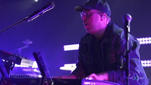 CHVRCHES Live - 2021-08-26 iHeartRadio Theater LA, Burbank, California [Video]