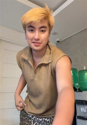 Edrian_yay (@edrian_yay)’s videos with som original - ygao_trem7
