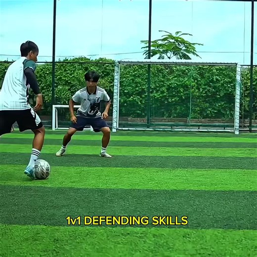 1v1 Defending Skills: Essential Soccer Techniques
