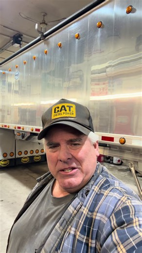 Happy Sloppy Saturday with 379 Peterbilt Trucks