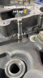 8.9K views · 108 reactions | #diy easy valve spring set up. #technique #mechanic #autoelectrician Mechatronics Tyronn | Mechatronics Tyronn | Facebook