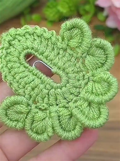 Easy Crochet Tutorial for Handmade Embroidery Enthusiasts