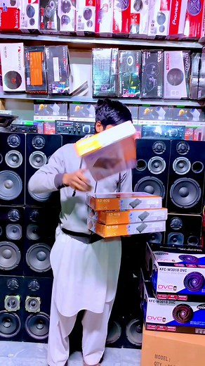 کچھ اور کم قیمت میں کار ایمپلیفائرز