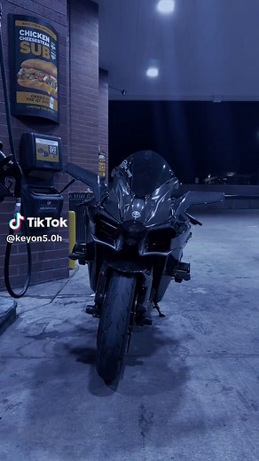 Computer Virus Panic: A Hilarious Meme Moment