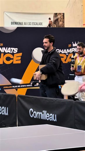 Concours de Ping Pong avec Jean-Philippe Gatien