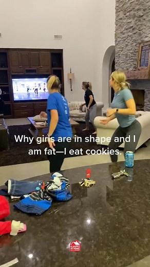 I EAT COOKIES THEY EXERCISE. @crumblcookies #chocolatechipcookies #exercises #homeexercise @alyssatakitaki #ScoobDance #fyp #zoomba #girlexercise #up