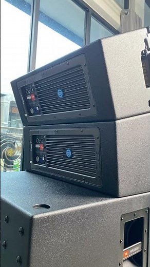 The JBL VRX 900 Series line array Speakers #jbl #music