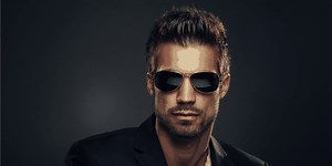 Why Being Mysterious is So Attractive to Women | The Mystery Man