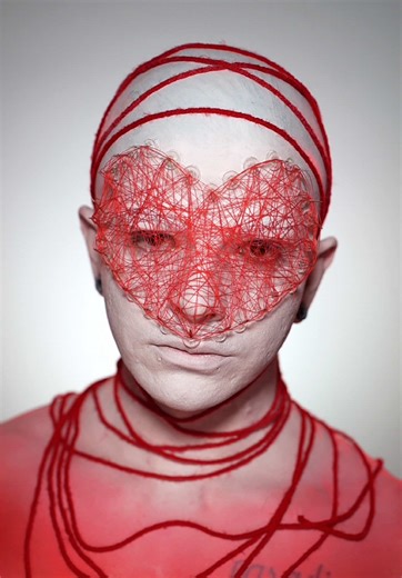 String makeup Valentines Day ❤️🧵 this was fun to do may try again in the future. Inspired by @YanFang __ #avantegardemakeup #creativemakeup #valentinesday #heartmakeup #makeuptrend