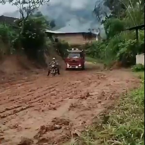 TOP Truck Fails Compilation - Most Idiots Truck Drivers . Heavy Overloaded Truck Fails | Mysterious Aliens