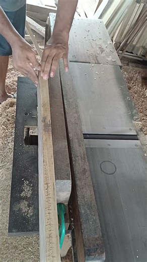 splitting wood frame #carpenter #projek #idea like coment subskribe dan share