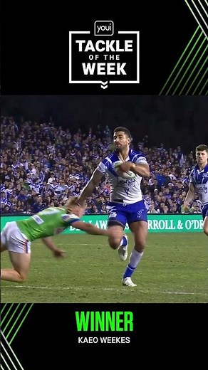 Weekes takes on Kikau 😤 #nrl