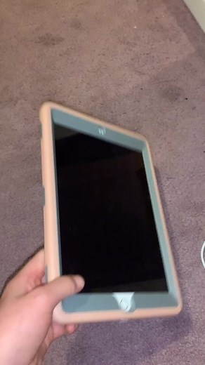 Exploring Tablet Features: App Navigation and Customization