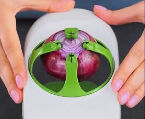 810K views · 2.5K reactions | Smart kitchen gadgets to ease your daily cooking routine! | 5-Minute Crafts USA | Facebook