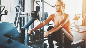 El entrenamiento de remo de 30 minutos que dará caña a tu sesión de cardio