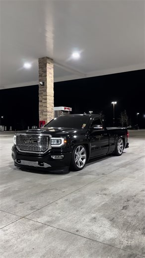 Lowered GMC Trucks: Style and Performance Tips