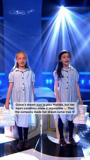 Probably my favourite Matilda public performance 🥹 She’s an official west end Matilda to me! This was on the Suprise Suprise show in 2015, with Lara McDonell as Matilda beside her. #matildathemusical #naughtymatilda #matildawormwood #wholesome #musicaltheatre