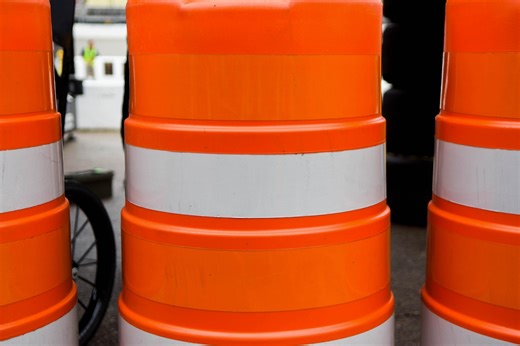 Water main break closes lane on Miller Road in Flint Township 
