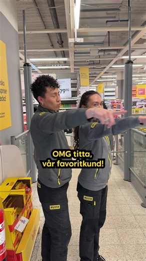 Rusta Store Employees at Work