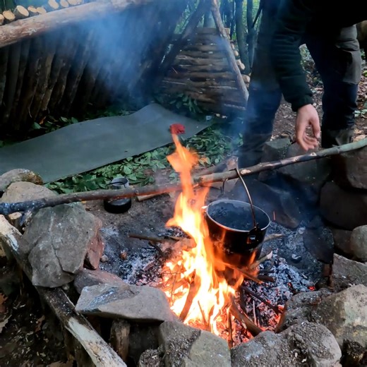 How to processing amadou tinder - horse hoof fungus #wargehbushcraft #camping #asmr #diyetisyen #How #diy #crafts #camping #bushcraft #tinder #fungus #horsehoof #nature #forest #adventure #primitive #survival #dog #documentary | Wargeh Bushcraft